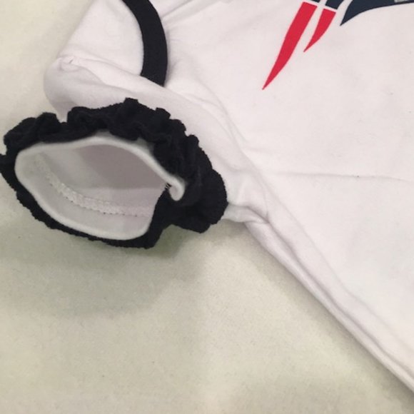 NFL NEW ENGLAND PATRIOTS Logo Girl's Onesie NWOT - Picture 5 of 9